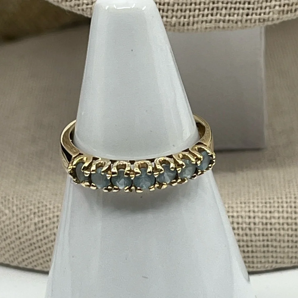 ✨ Vintage 10K Gold Natural Aquamarine Band Ring – Estate Beauty! ✨